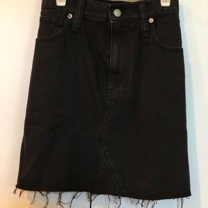 Madewell skirt (size 29) Black raw hemline